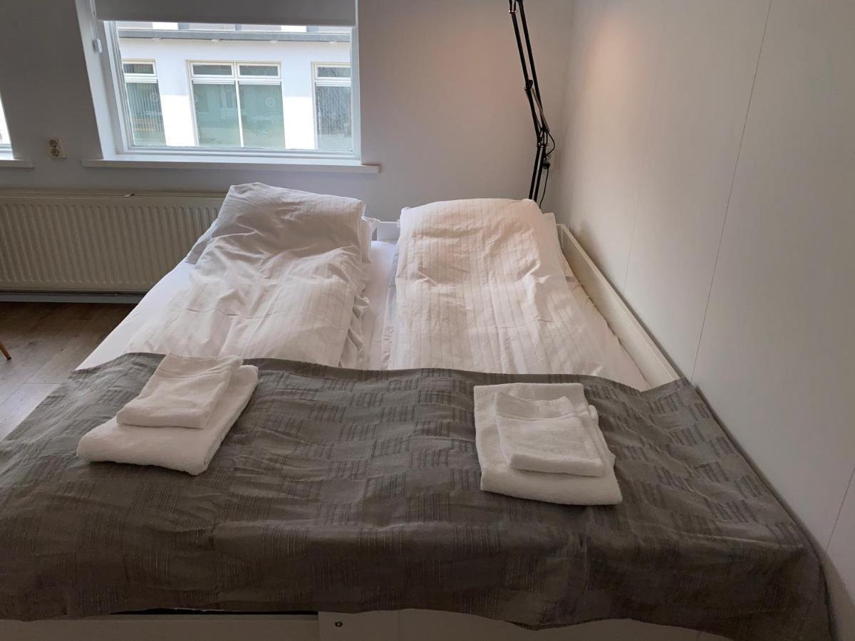 Day Dream Townhall Square Apartments 아퀴레이리 외부 사진