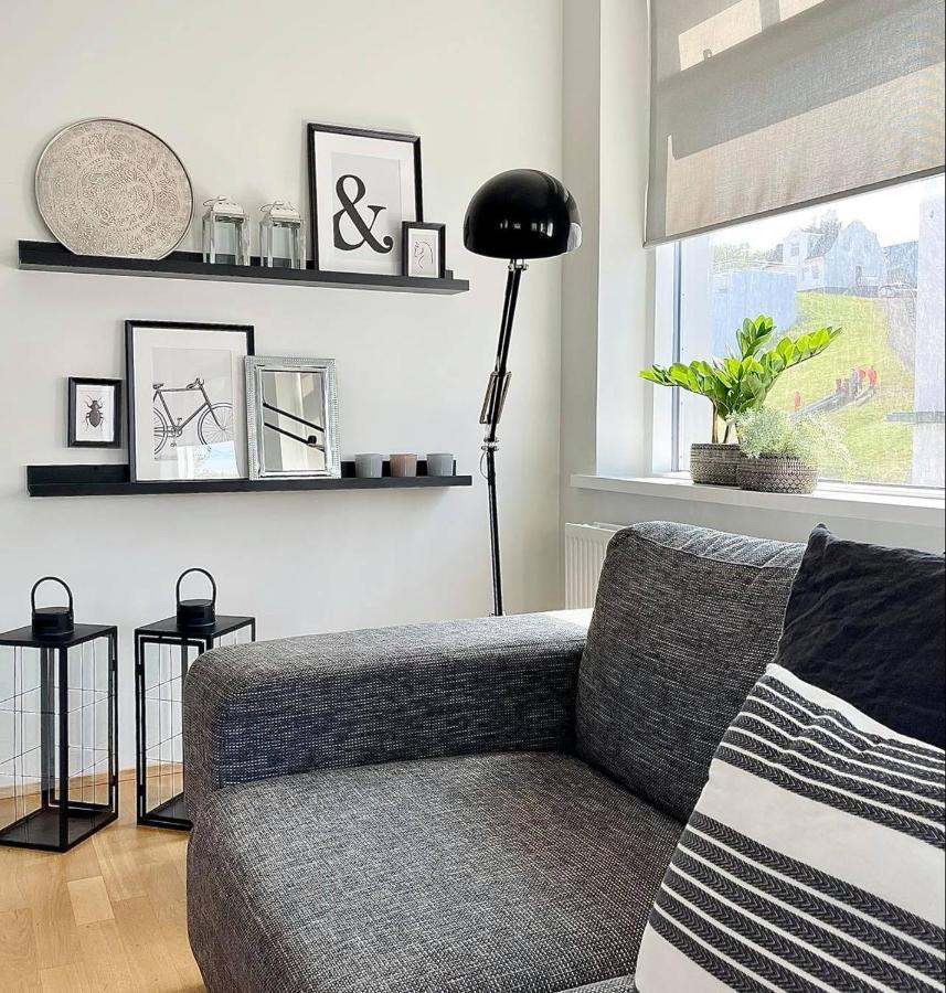Day Dream Townhall Square Apartments 아퀴레이리 외부 사진